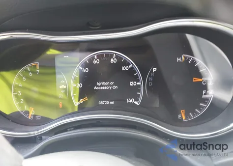 2021 Jeep Grand Cherokee Limited 4X4 z USA, uszkodzony, nr VIN 1C4RJFBG8MC590146